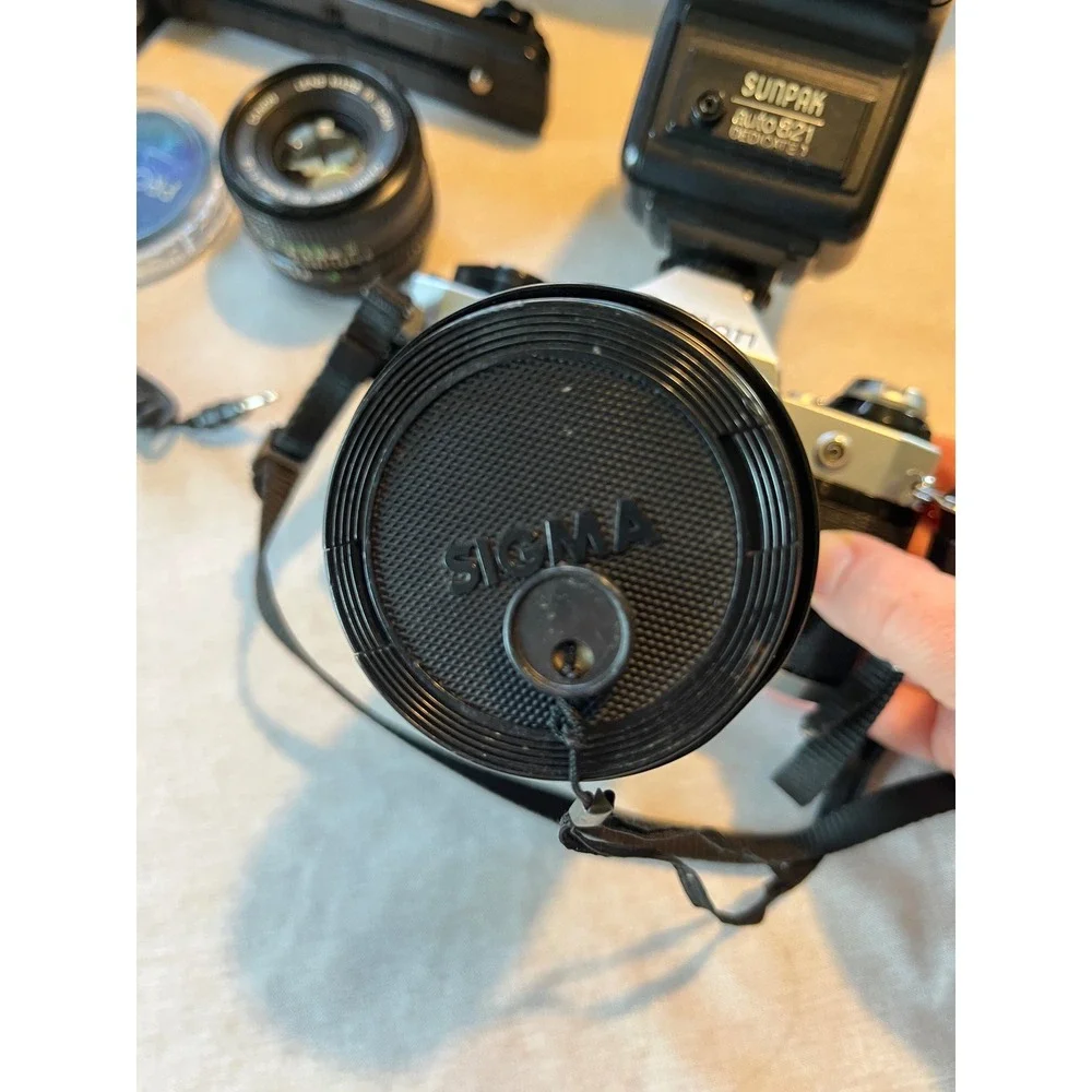 Canon AE-1 Program 35mm SLR Film‎ Camera Bundle with 50mm Lens Flash and Bag